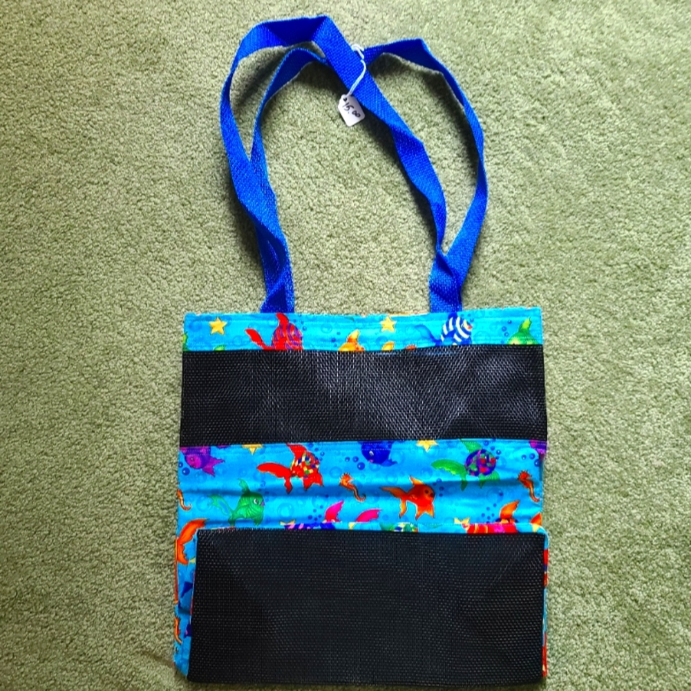 NWT Small lunch/tote bag